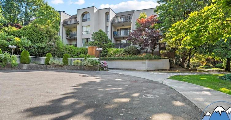102-1945 Woodway Place, Burnaby, BC, V5B 4S4 - 23
