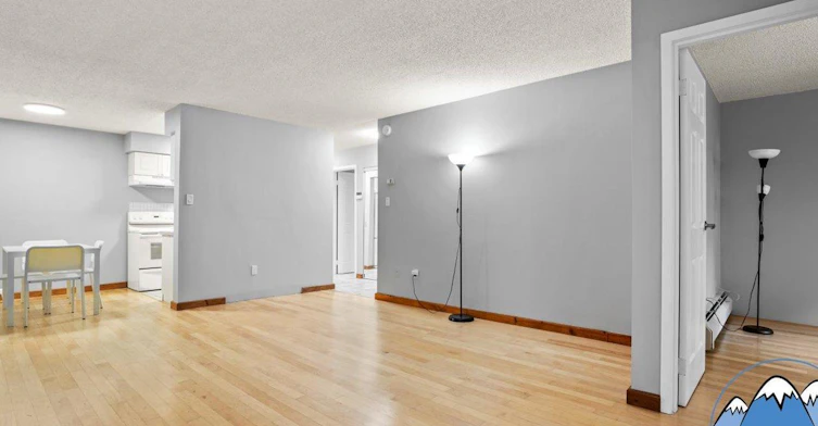 102-1945 Woodway Place, Burnaby, BC, V5B 4S4 - 9