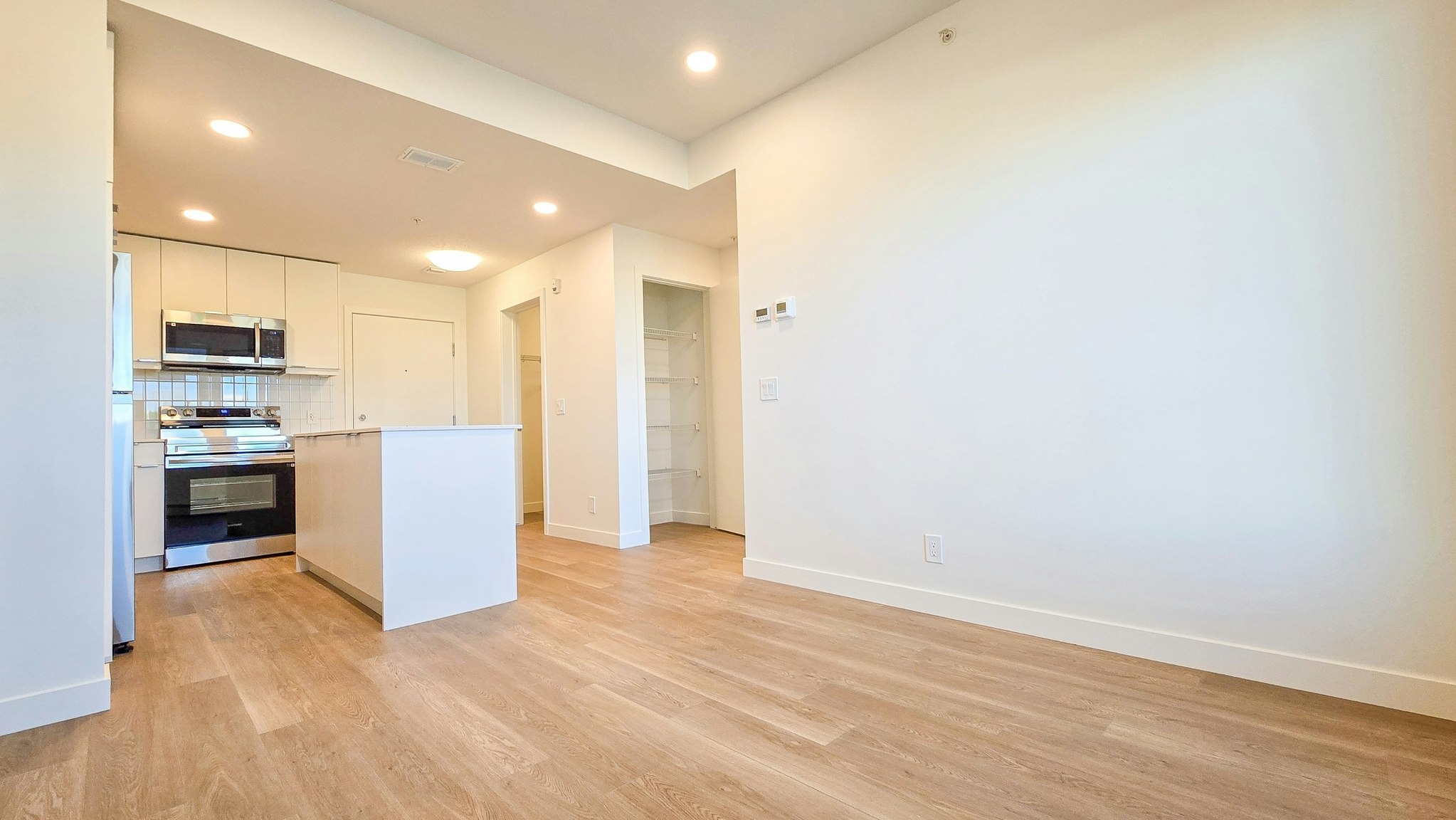 2105-8500 19 Avenue Southeast, Calgary, AB, T2A 7W8 - 5