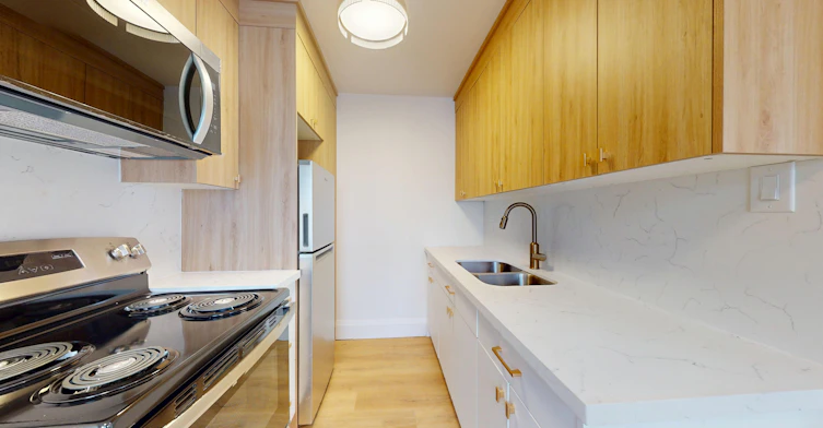 1 Marquette Avenue, Toronto, ON, M6A 1X8 - 8