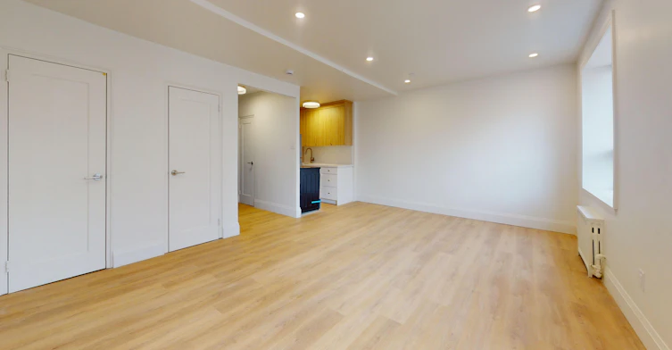 1 Marquette Avenue, Toronto, ON, M6A 1X8 - 18