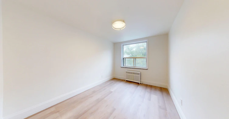 1 Marquette Avenue, Toronto, ON, M6A 1X8 - 16