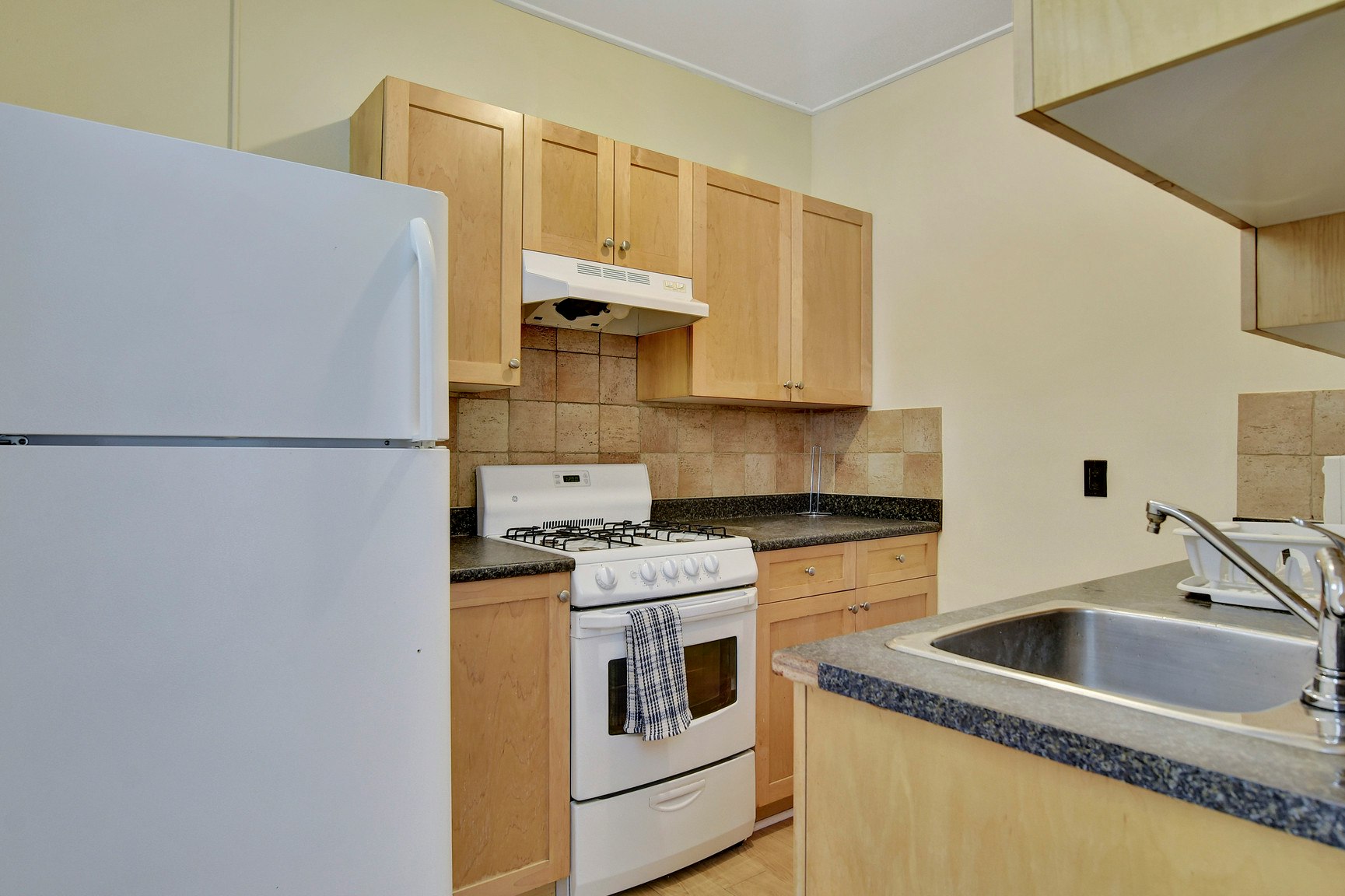 6-935 Jervis Street, Vancouver, BC, V6E 2B5 - 8