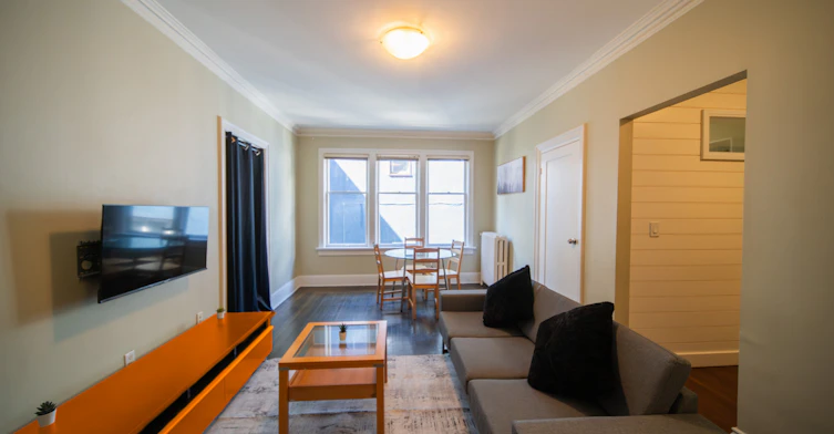 18-935 Jervis Street, Vancouver, BC, V6E 2B5 - 4