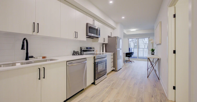 169 Borden Avenue North, Kitchener, ON, N2H 0E2