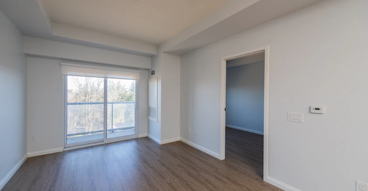 528 Lancaster Street West, Kitchener, ON, N2K 0H7 - 4