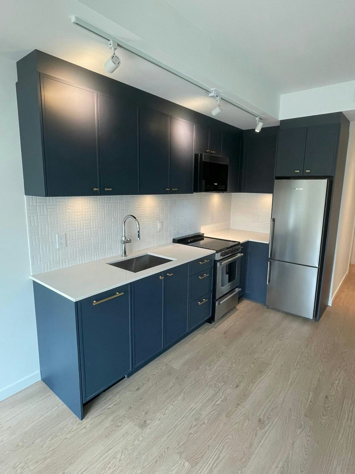 307-1807 Larch Street, Vancouver, BC, V6K 0H6 - 4