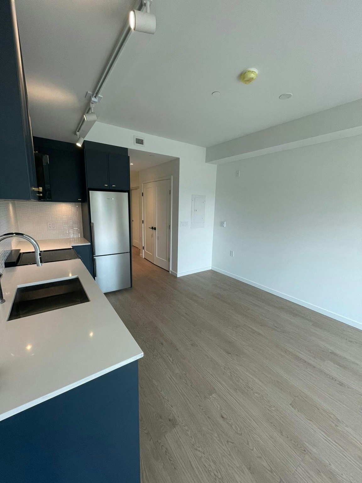 307-1807 Larch Street, Vancouver, BC, V6K 0H6 - 7