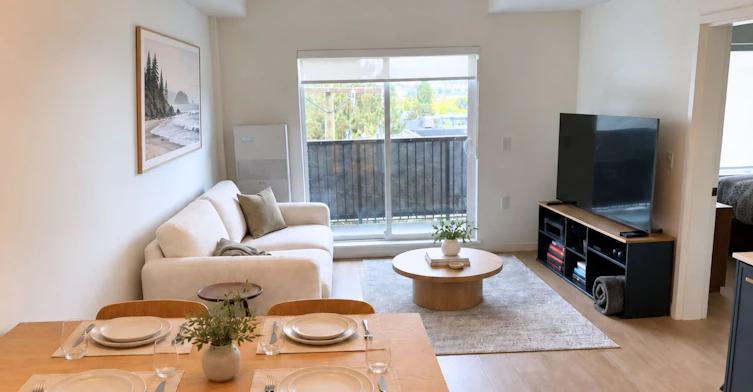304-1807 Larch Street, Vancouver, BC, V6K 0H6