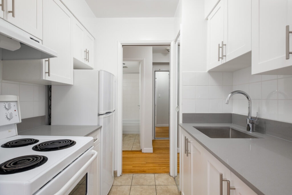 505-4639 W 10th Avenue, Vancouver, BC, V6R 2J3 - 4