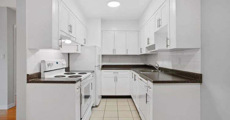 6162-4-6111 Tisdall Street, Vancouver, BC, V5Z 3M9 - 8