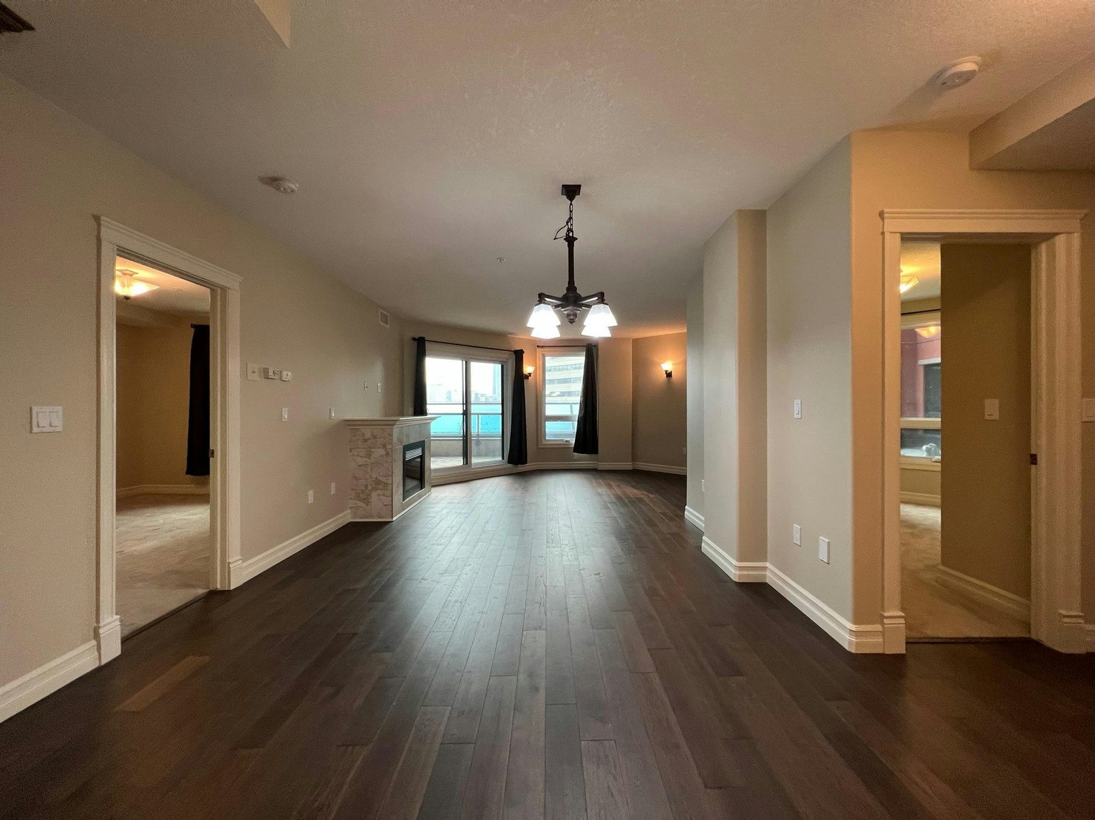 10142 111 Street Northwest, Edmonton, AB, T5K 1K6 - 3