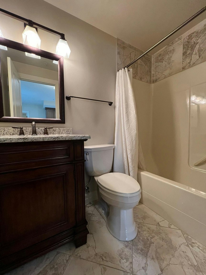 10142 111 Street Northwest, Edmonton, AB, T5K 1K6 - 5