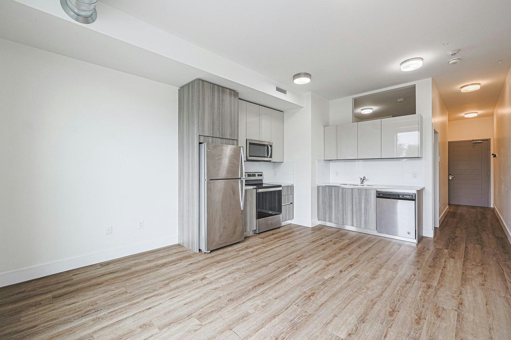 304-3020 Dundas Street West, Toronto, ON, M6P 1Z3 - 7