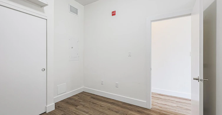 304-3020 Dundas Street West, Toronto, ON, M6P 1Z3 - 22