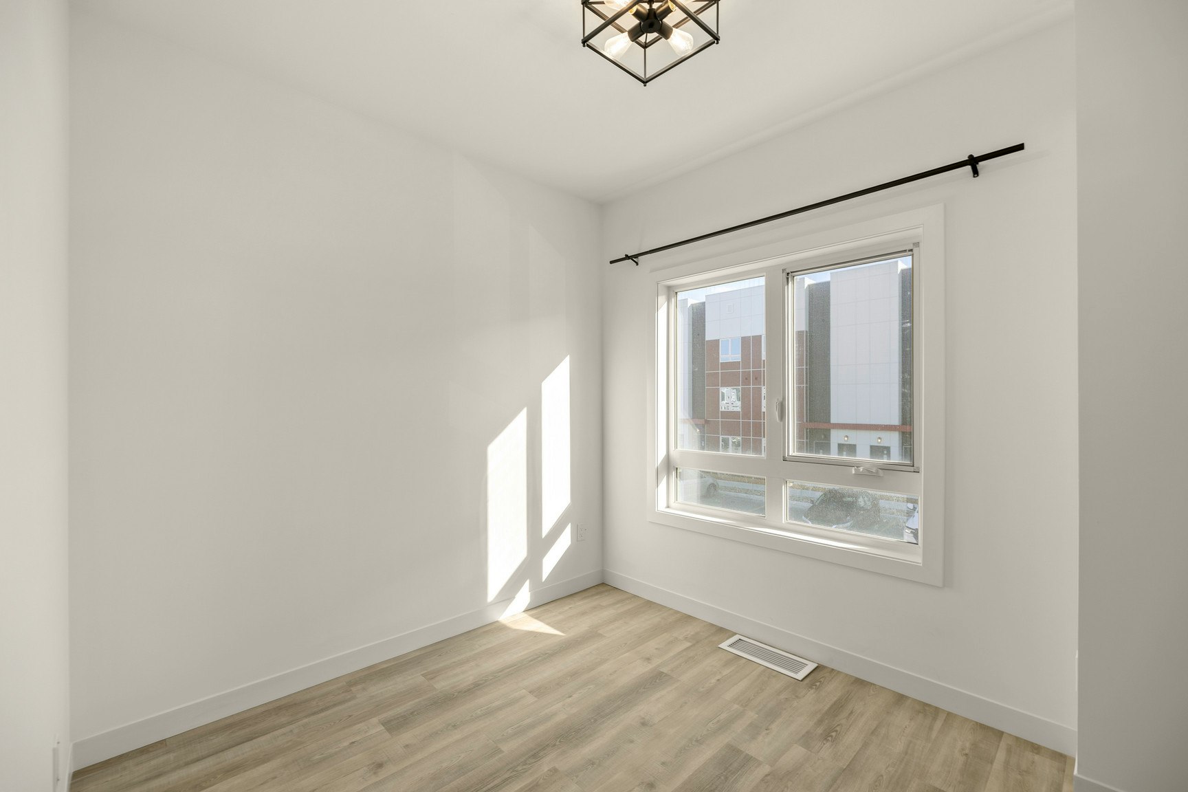 103-11 Merkel Manza Boulevard, Winnipeg, MB, R2C 5S2 - 10