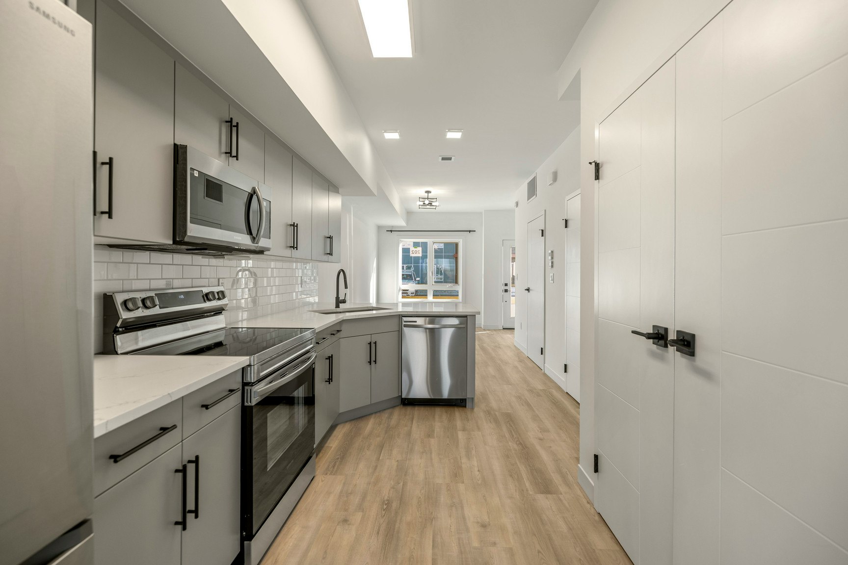 103-11 Merkel Manza Boulevard, Winnipeg, MB, R2C 5S2