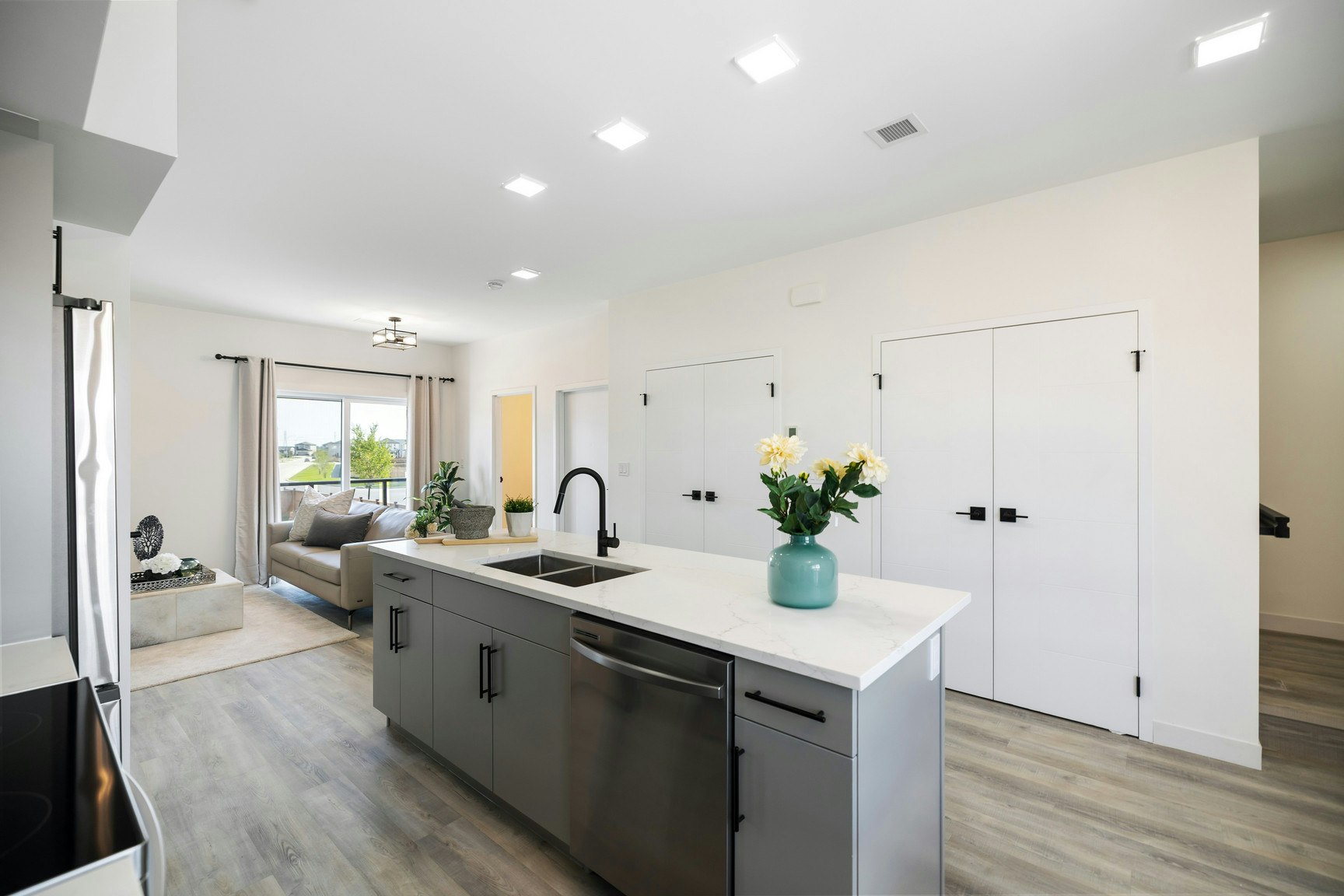 511-11 Merkel Manza Boulevard, Winnipeg, MB, R2C 5S2 - 12