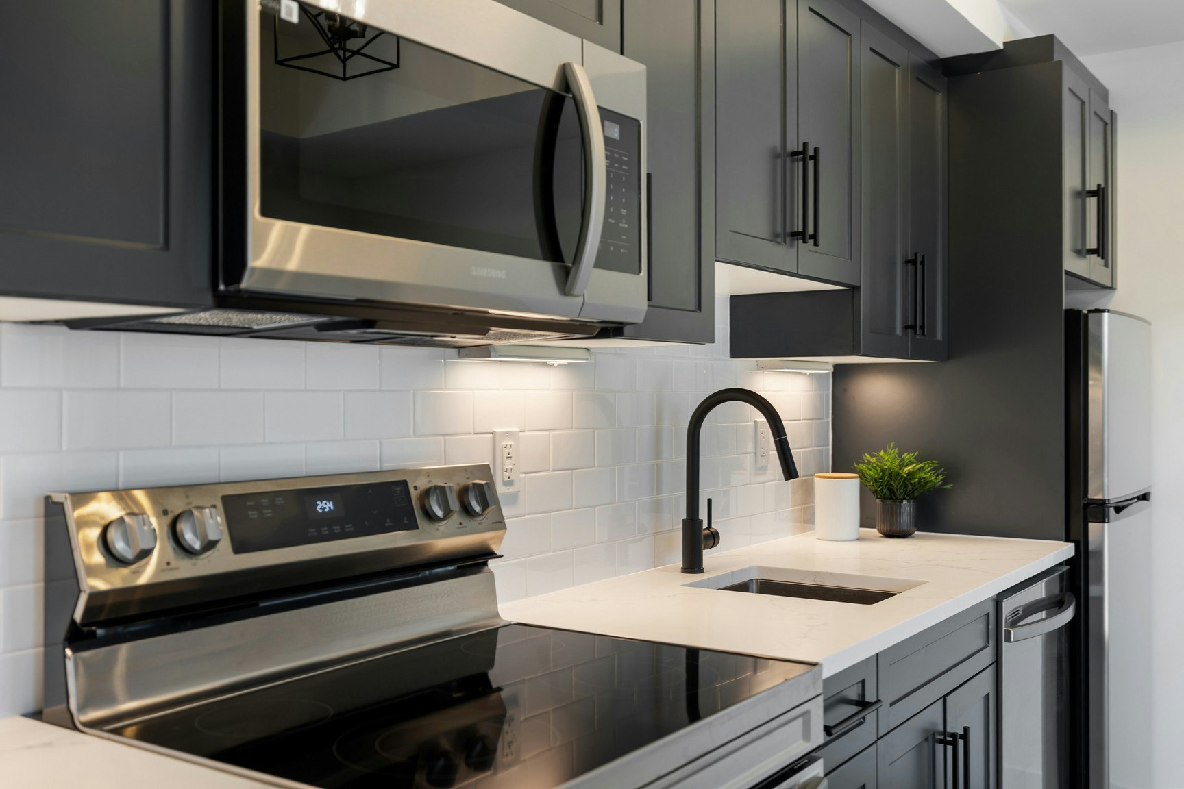 504-11 Merkel Manza Boulevard, Winnipeg, MB, R2C 5S2 - 3