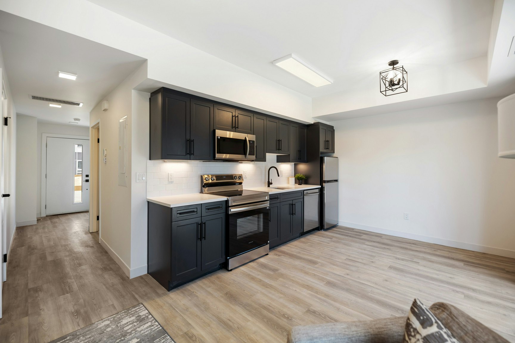 504-11 Merkel Manza Boulevard, Winnipeg, MB, R2C 5S2 - 2