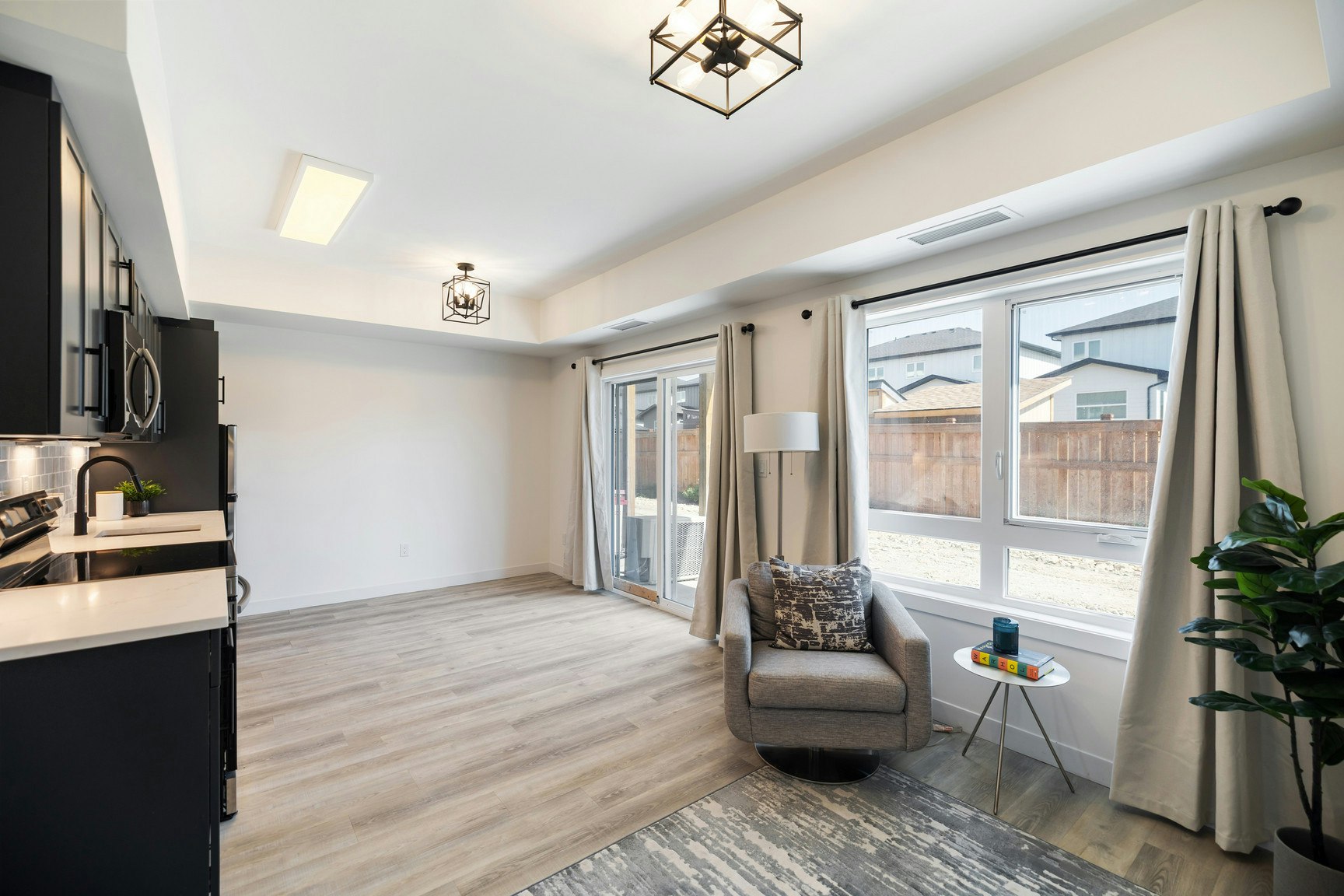 504-11 Merkel Manza Boulevard, Winnipeg, MB, R2C 5S2 - 5