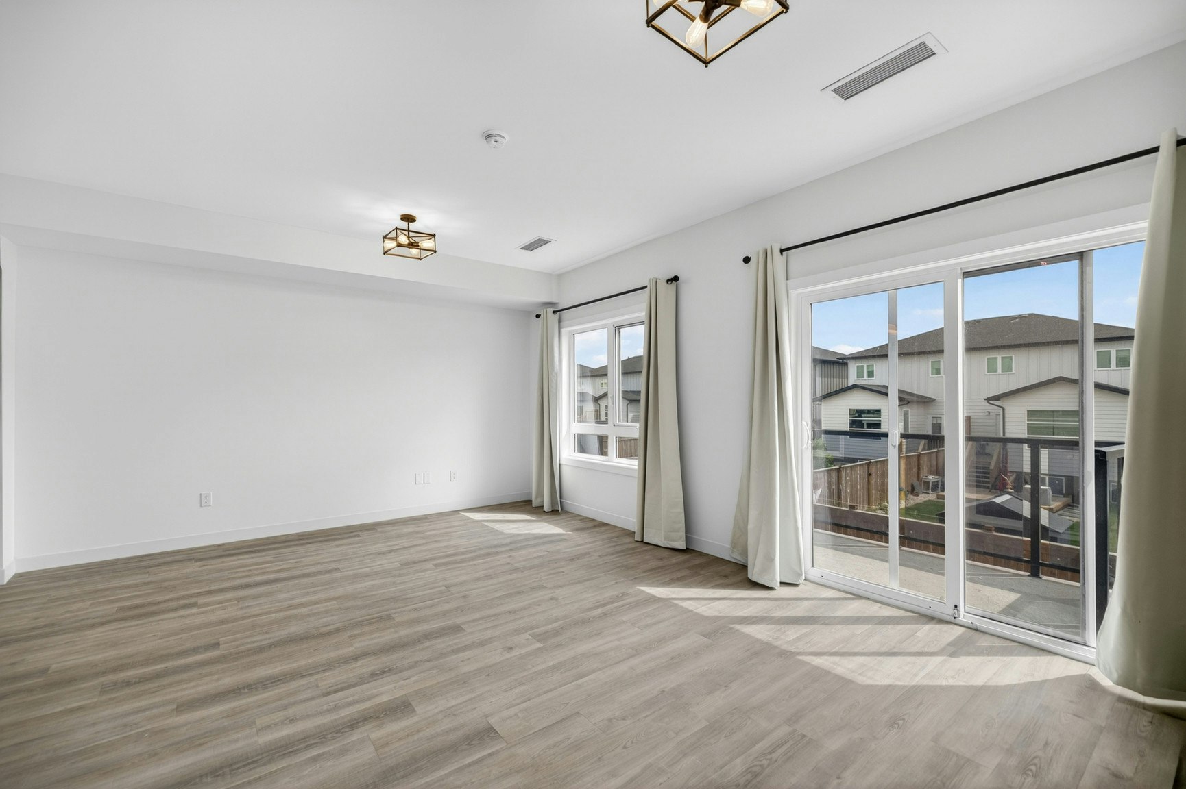 423-11 Merkel Manza Boulevard, Winnipeg, MB, R2C 5S2 - 11