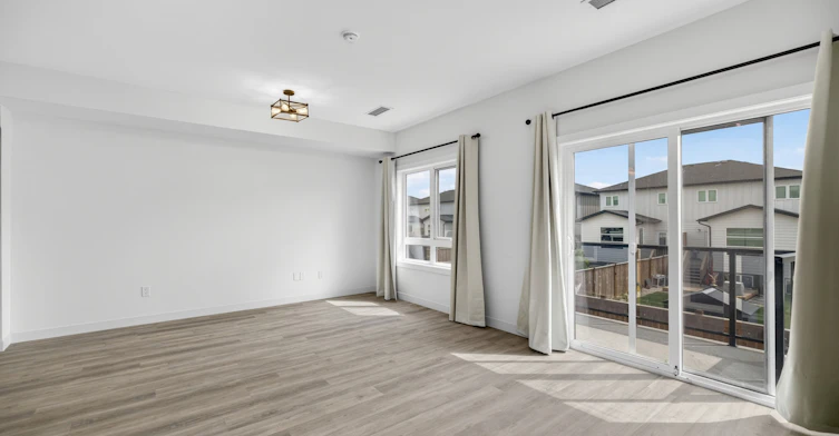 423-11 Merkel Manza Boulevard, Winnipeg, MB, R2C 5S2 - 11