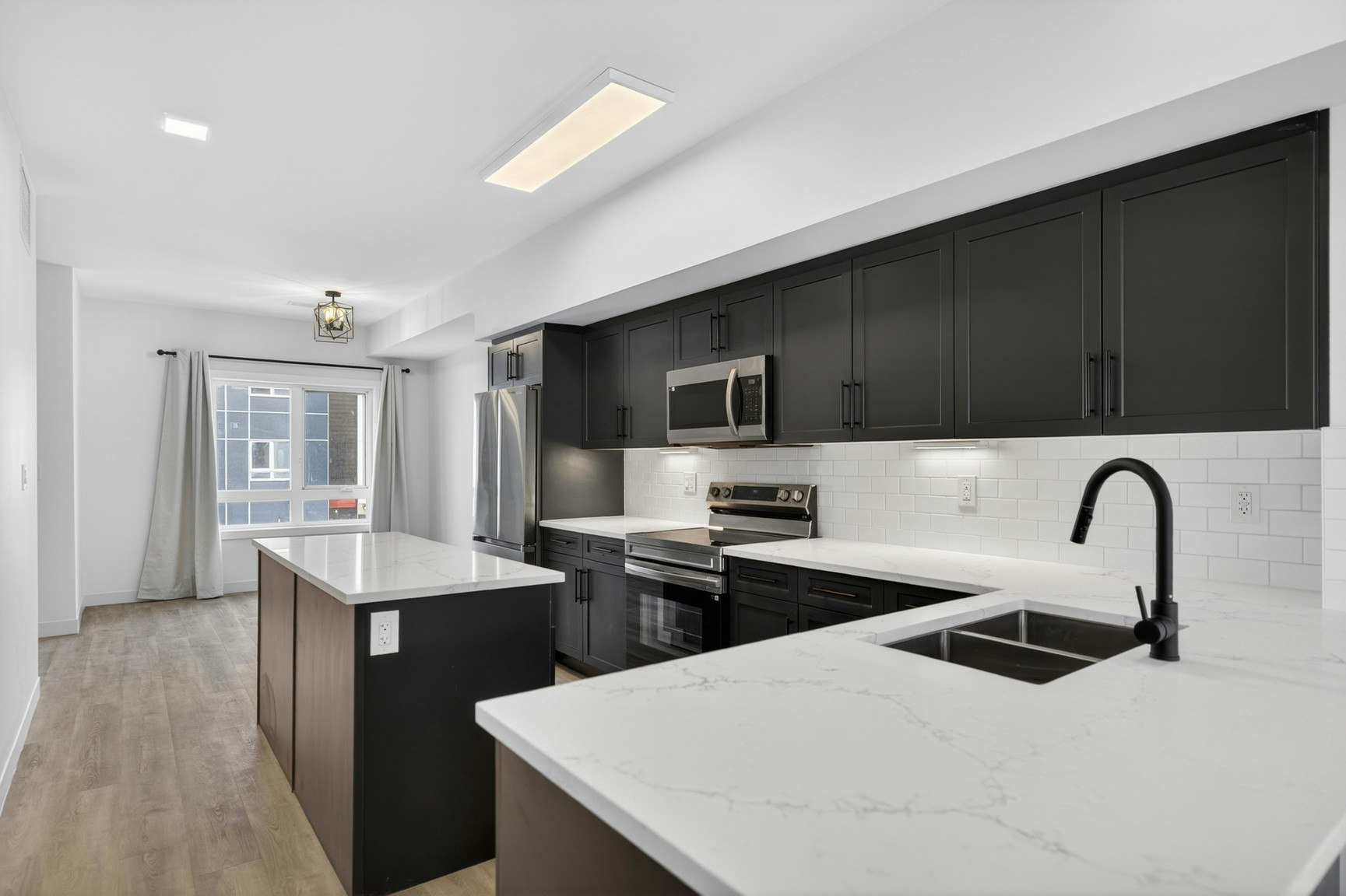 423-11 Merkel Manza Boulevard, Winnipeg, MB, R2C 5S2 - 2