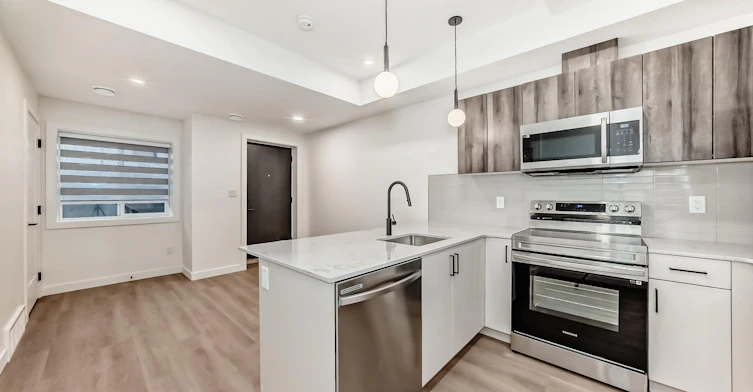 15720 103 Avenue Northwest, Edmonton, AB, T5P 0P6 - 7