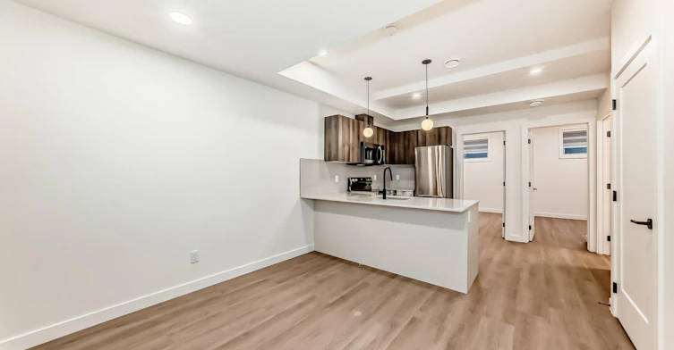 15720 103 Avenue Northwest, Edmonton, AB, T5P 0P6 - 11