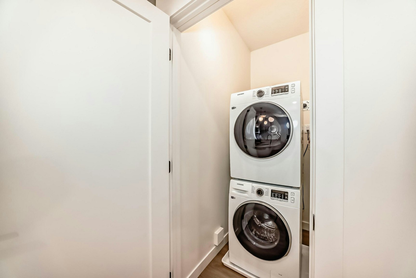 15720 103 Avenue Northwest, Edmonton, AB, T5P 0P6 - 21