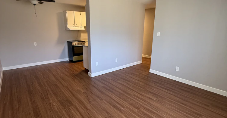102-11920 102 Street Northwest, Edmonton, AB, T5G 2G4 - 5