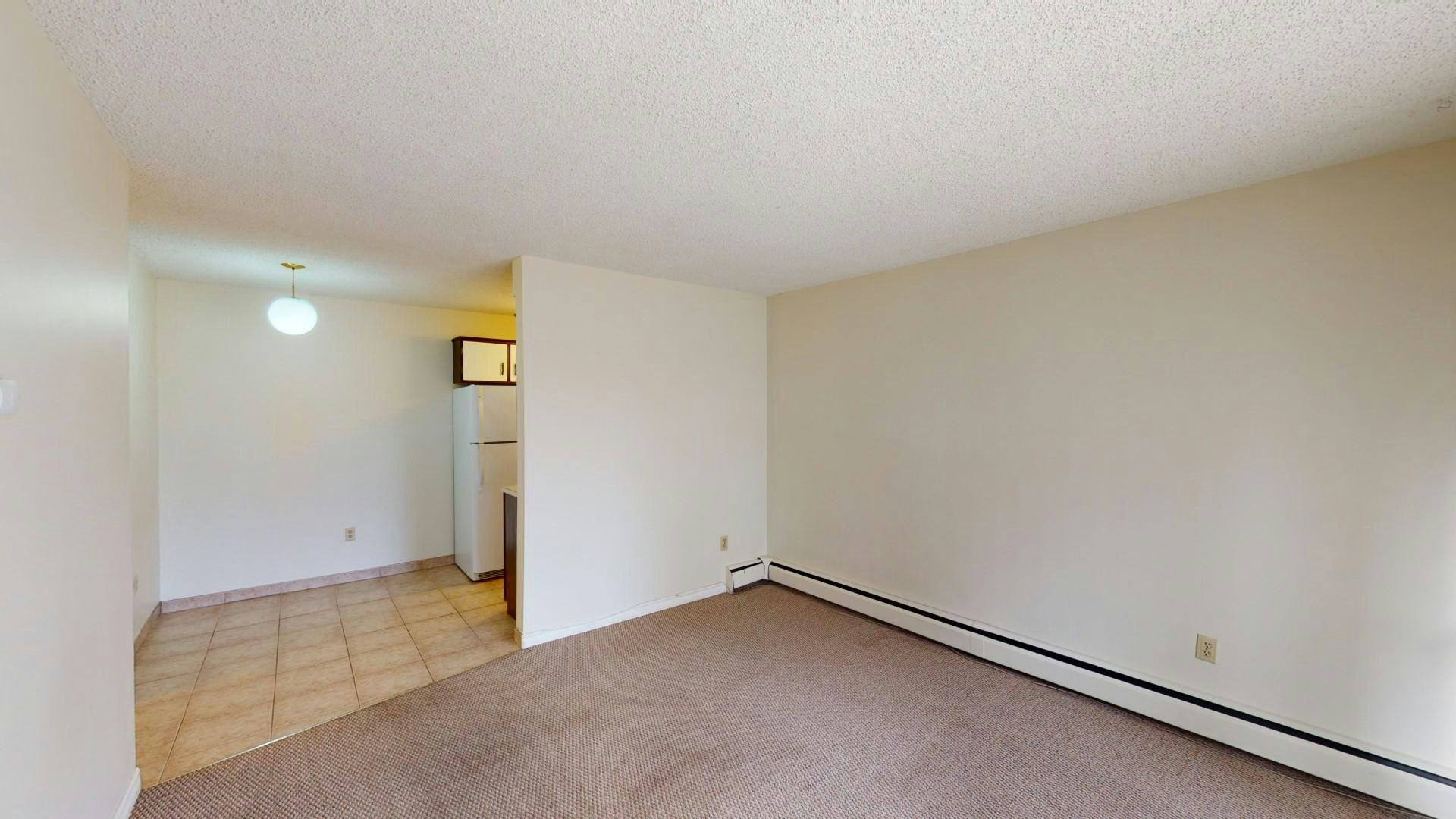 2420 1 Street Northwest, Calgary, AB, T2M 2T9 - 2