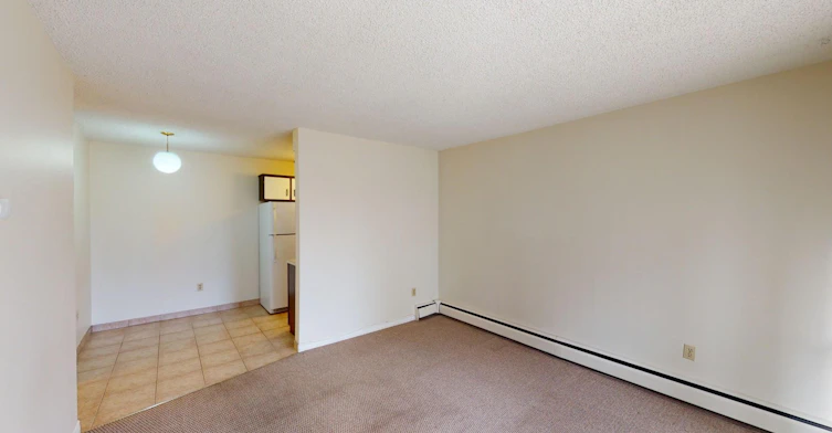 2420 1 Street Northwest, Calgary, AB, T2M 2T9 - 2