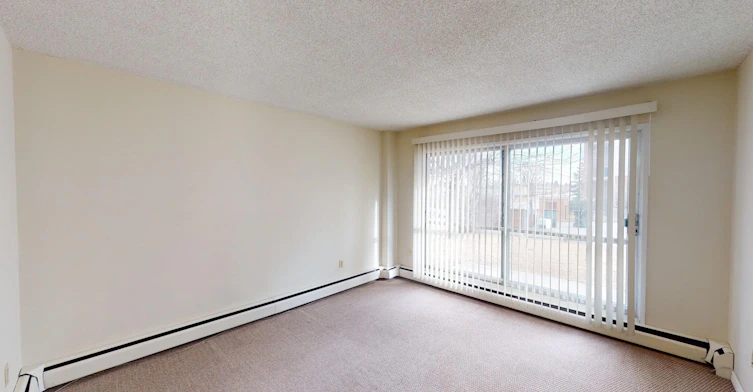 2420 1 Street Northwest, Calgary, AB, T2M 2T9