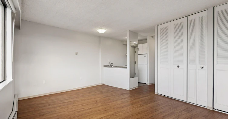 1959 Marine Drive, North Vancouver, BC, V7P 3G1 - 6