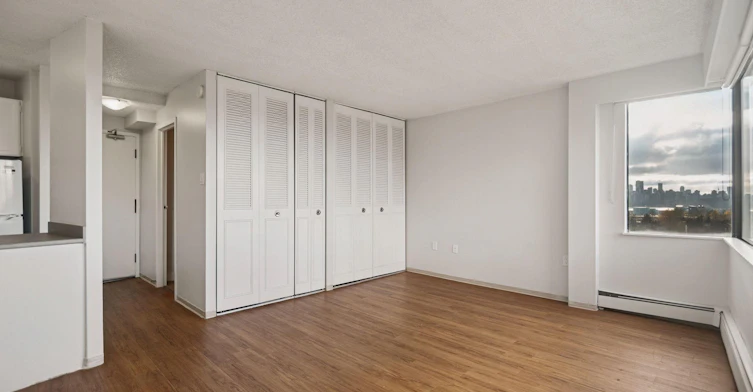 1959 Marine Drive, North Vancouver, BC, V7P 3G1 - 3