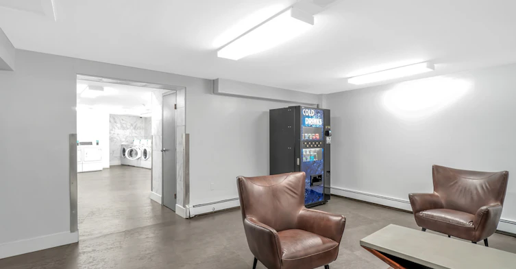 979-1142-1959 Marine Drive, West Vancouver, BC, V7P 3G1 - 13