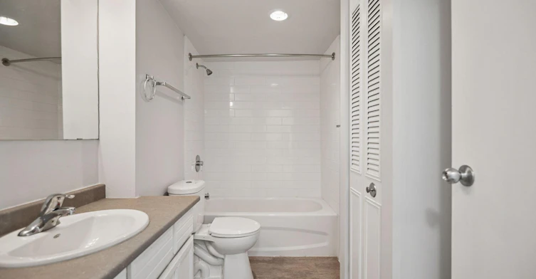989-W313-1959 Marine Drive, West Vancouver, BC, V7P 3G1 - 11