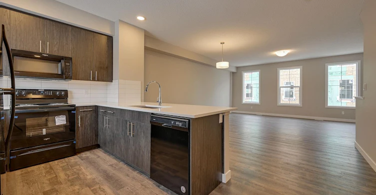 2610 Maple Way, Edmonton, AB, T6T 2R1 - 5