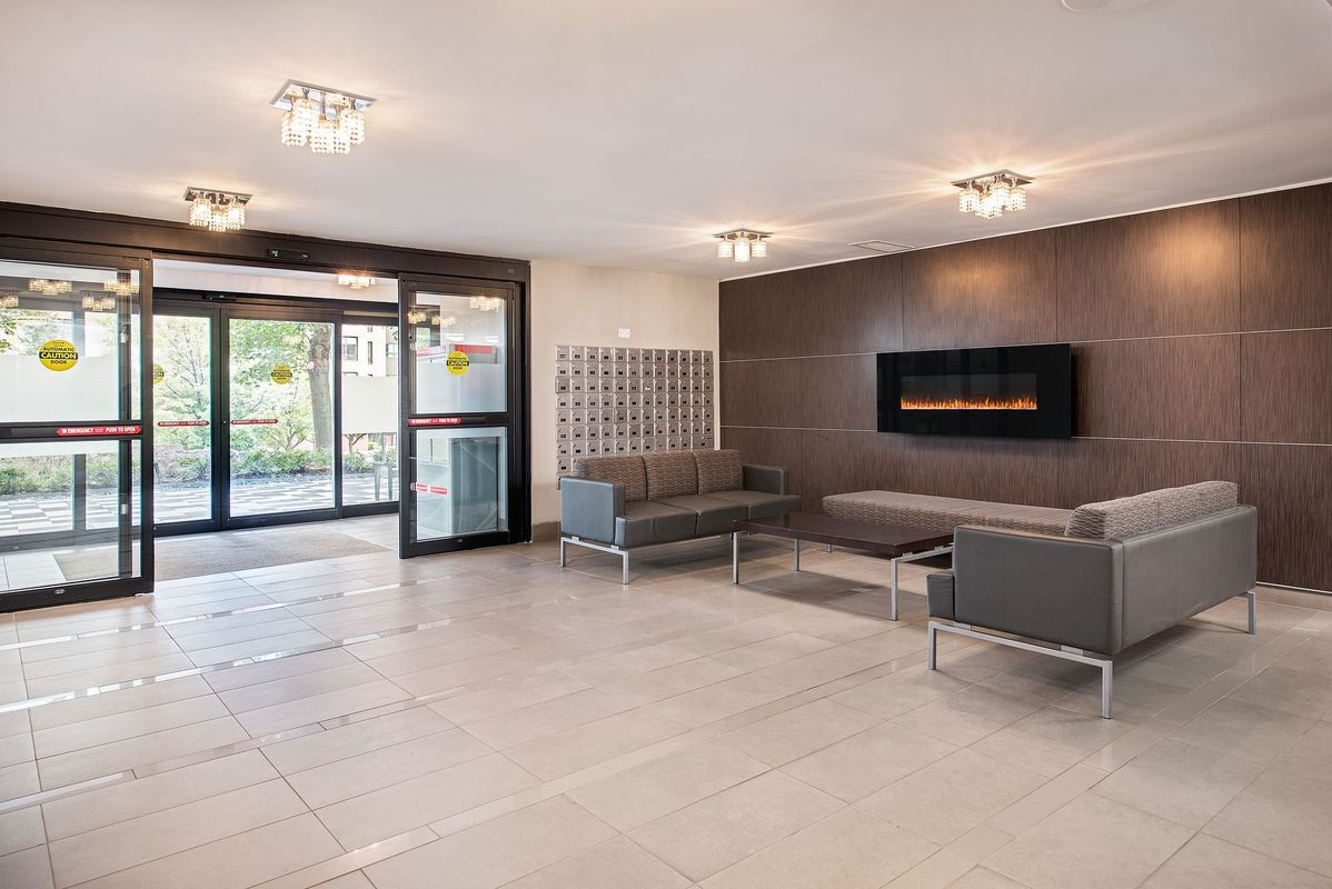 00310-297 Queens Avenue, Oakville, ON, L6H 2B4 - 12