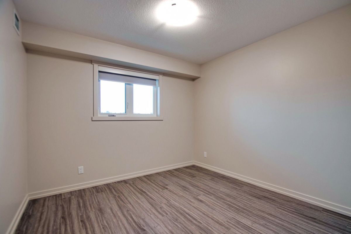 772-403-772 Paisley Road, Guelph, ON, N1K 0C3 - 17