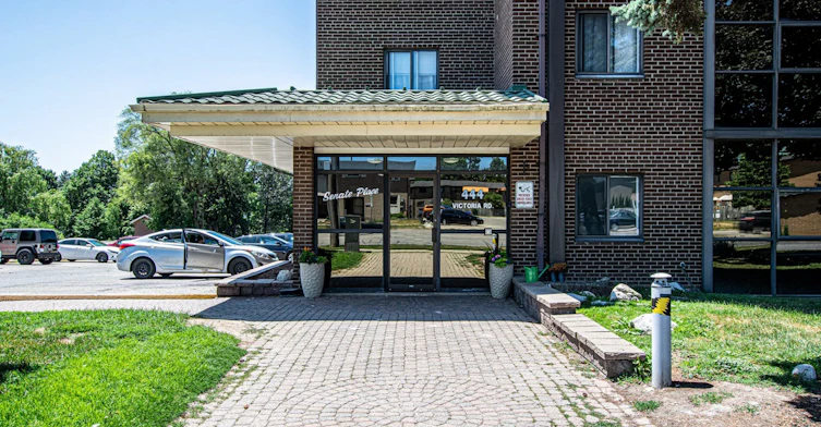 0406-444 Victoria Road N, Guelph, ON, N1E 5J8 - 2