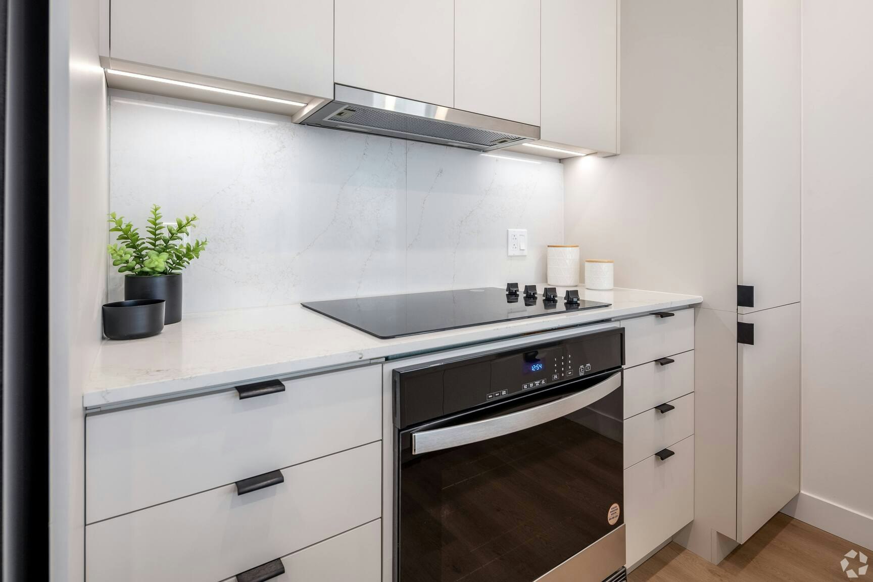 702-1245 Sherbrooke, Montréal, QC, H3G 1G2 - 17