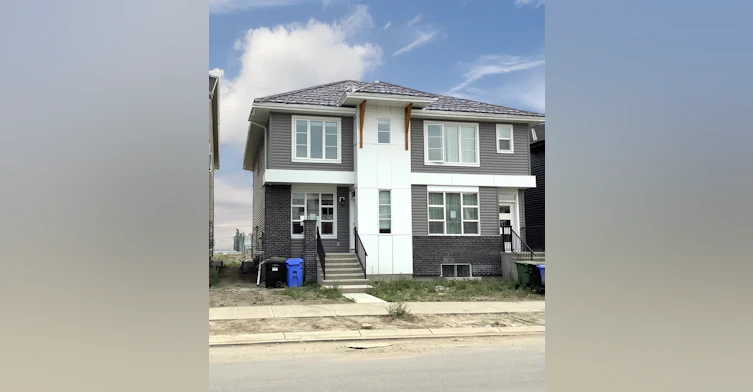 19844 45 Street SE, Calgary, AB, T3M 2Z1