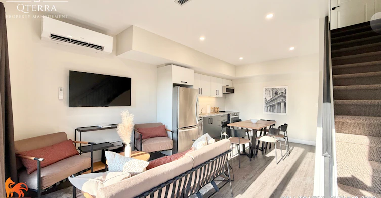 3-50 Castleton Avenue, Toronto, ON, M6N 3Z7 - 3