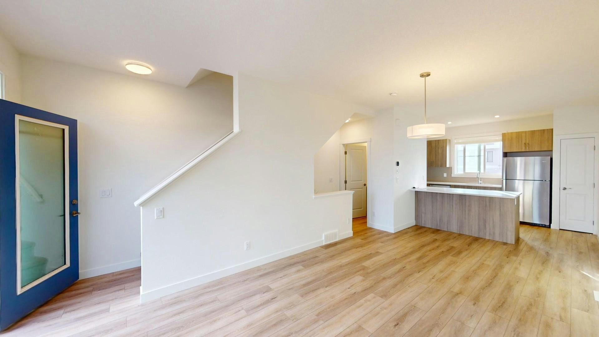 338 Seton Villas Se, Calgary, AB, T3M 3T8 - 3