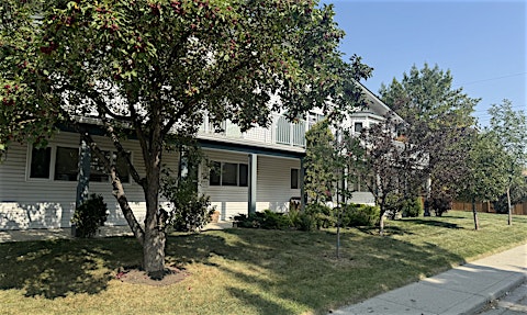 B-3340 41 Street Southwest, Calgary, AB, T3E 3L2
