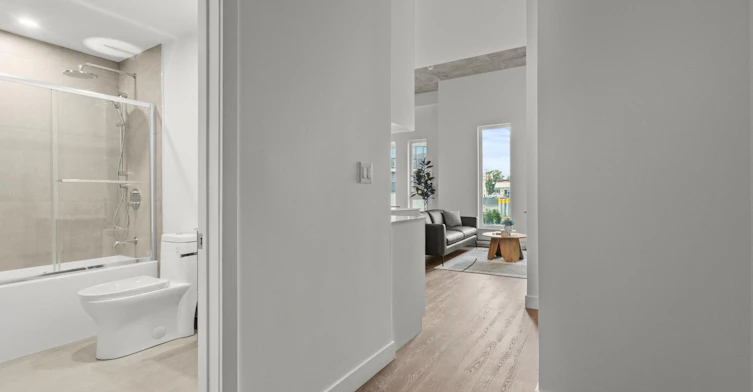 220 Harwood Boulevard, Vaudreuil-Dorion, QC, J7V 1Y4 - 3