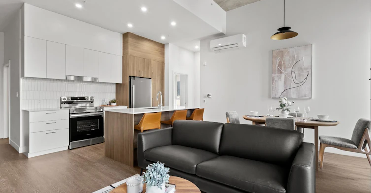 220 Harwood Boulevard, Vaudreuil-Dorion, QC, J7V 1Y4 - 4